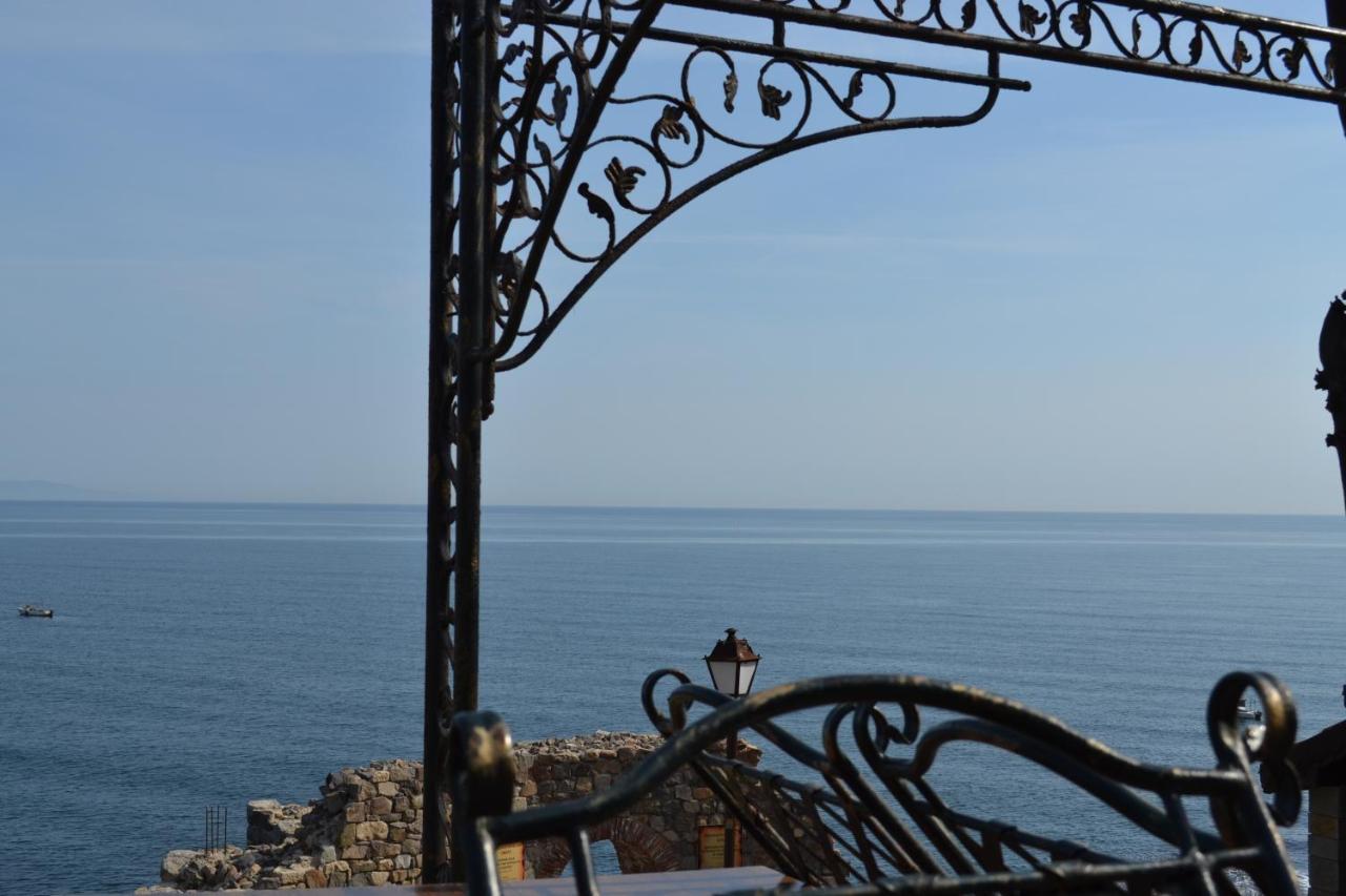 Diamanti Hotel Sozopol Bagian luar foto