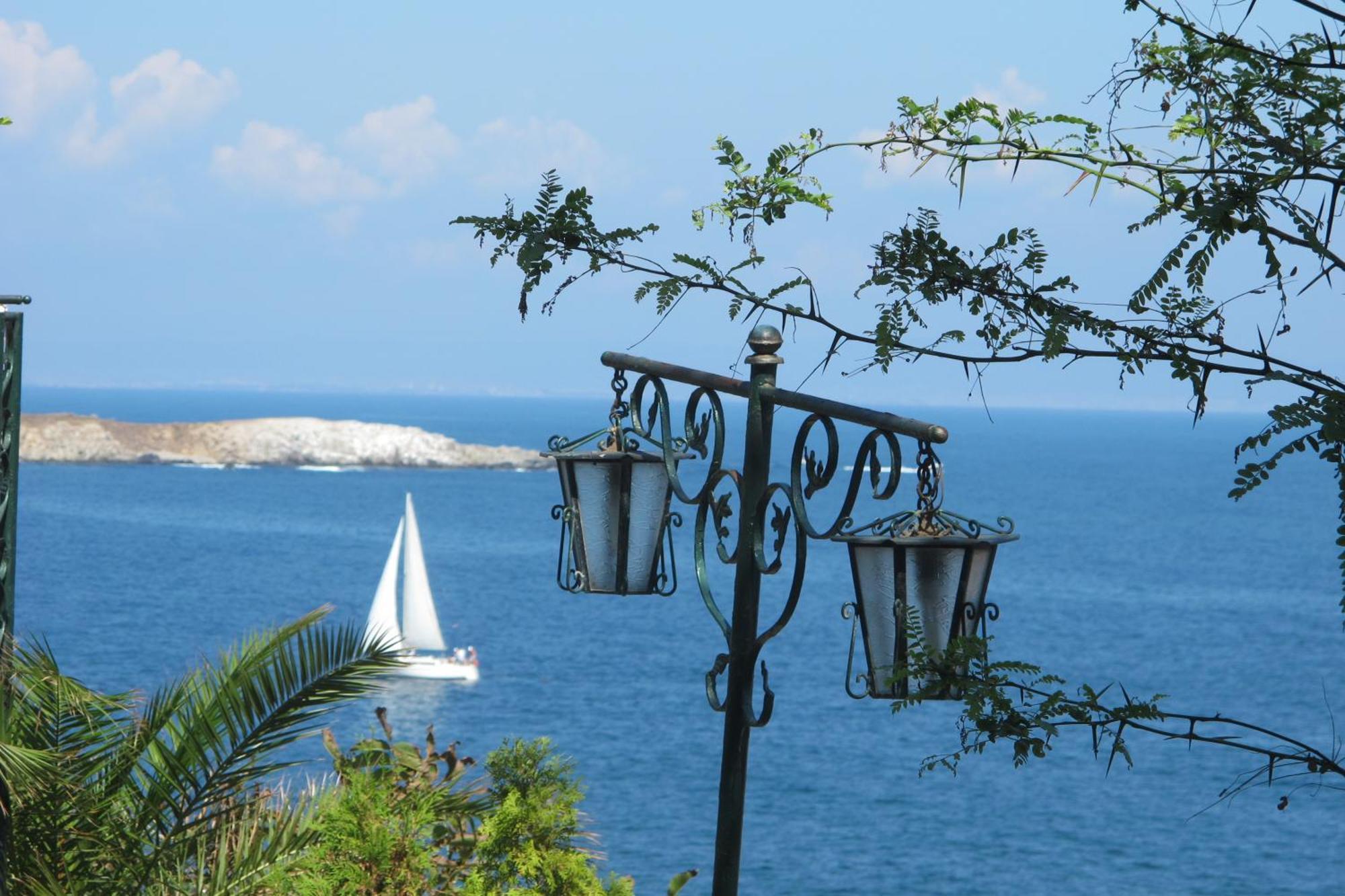 Diamanti Hotel Sozopol Bagian luar foto